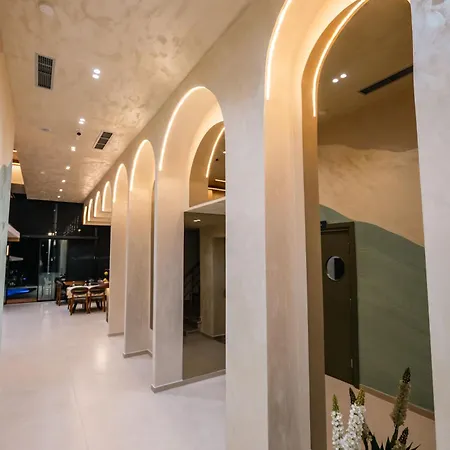 Aks Otel Dıraç