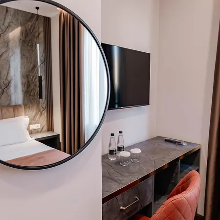 Aks Otel Dıraç