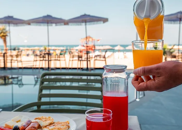 Aks ホテル ドゥラス