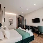 Aks Hotel 4*