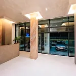Hotel Aks 4*
