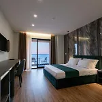 Aks 4* Durrës