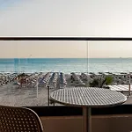 Aks Hotel 4*