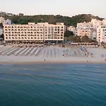 Hotel Aks