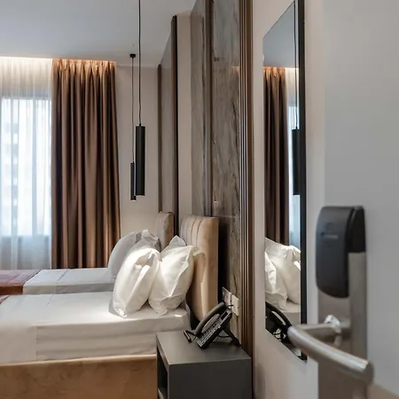 Hotel Aks
