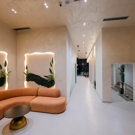 Hotel Aks
