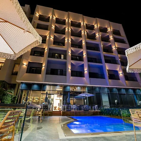 Hotel Aks